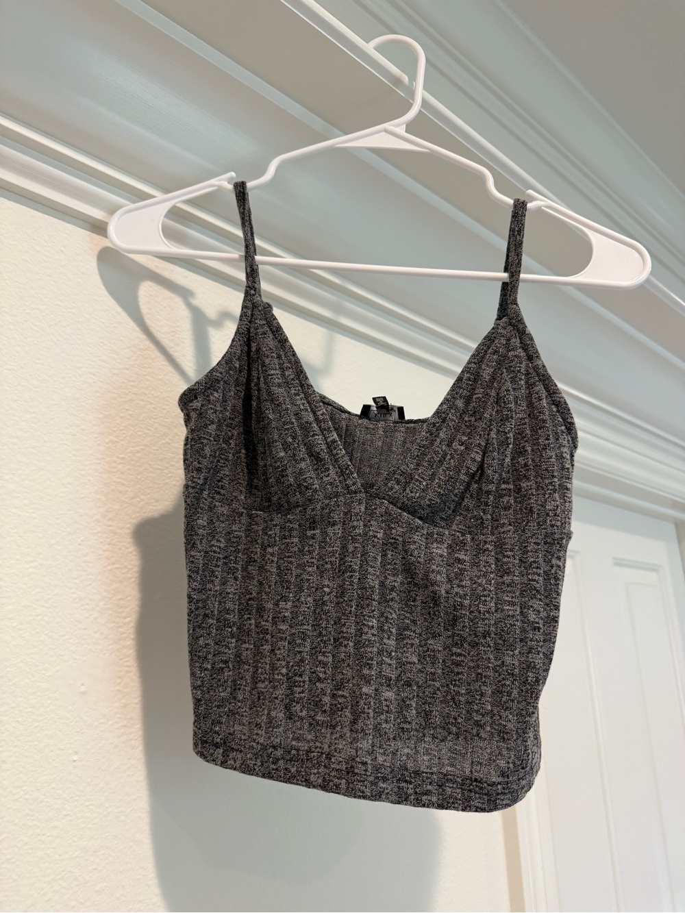 Women's Ribbed Cropped Tank Top - Charcoal Gray